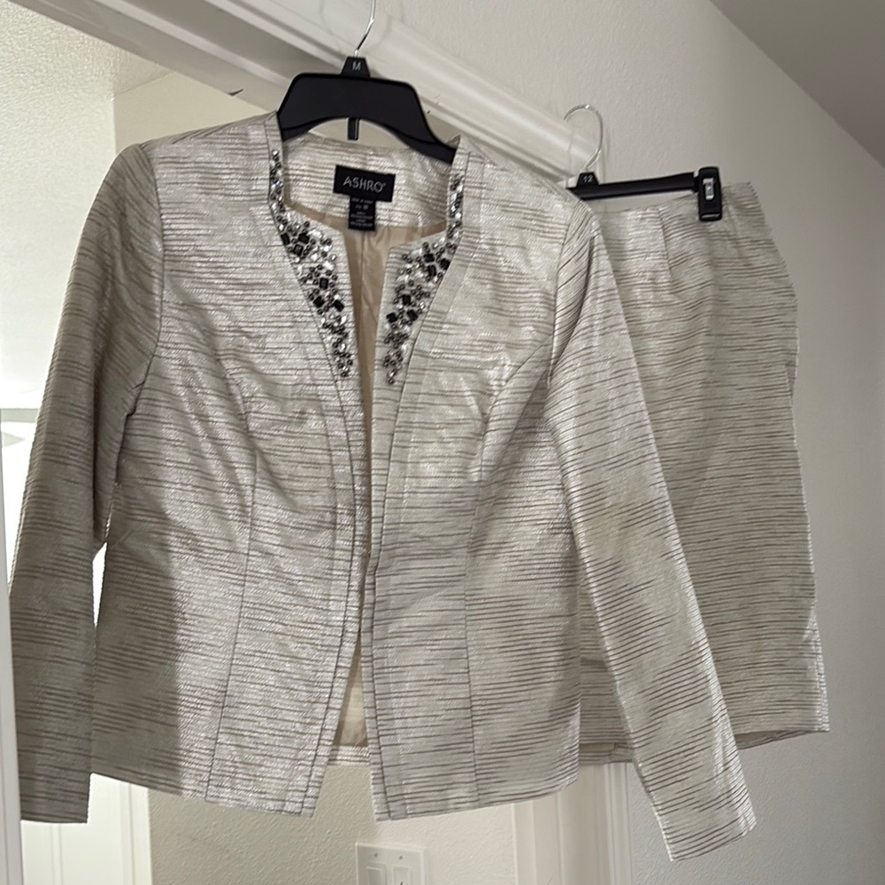 Ashro Women's Silver Jacket & Skirt Set